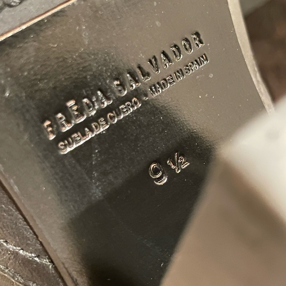 FREDA SALVADORE Reba Western Mule Calf Black Leather Heeled Mules - Picture 14 of 16